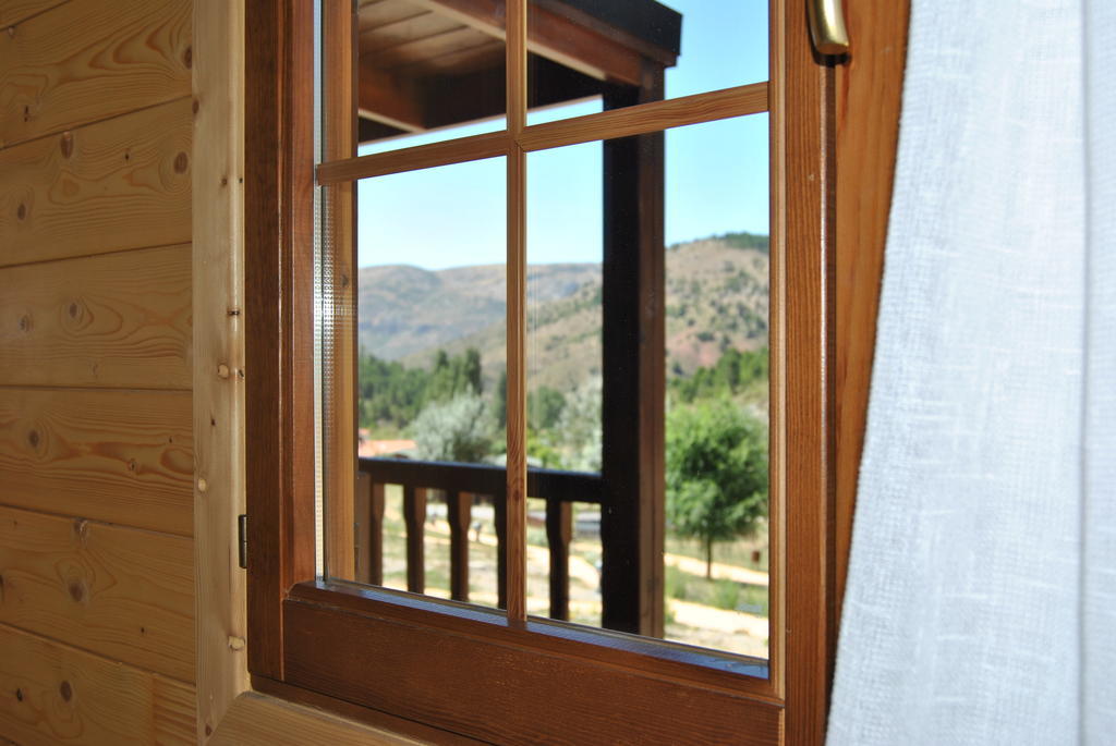 Cabanas De Javalambre Камарена де ла Сиера Стая снимка